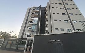 Apto novo 2 quartos 2 banheiros garagem e varanda